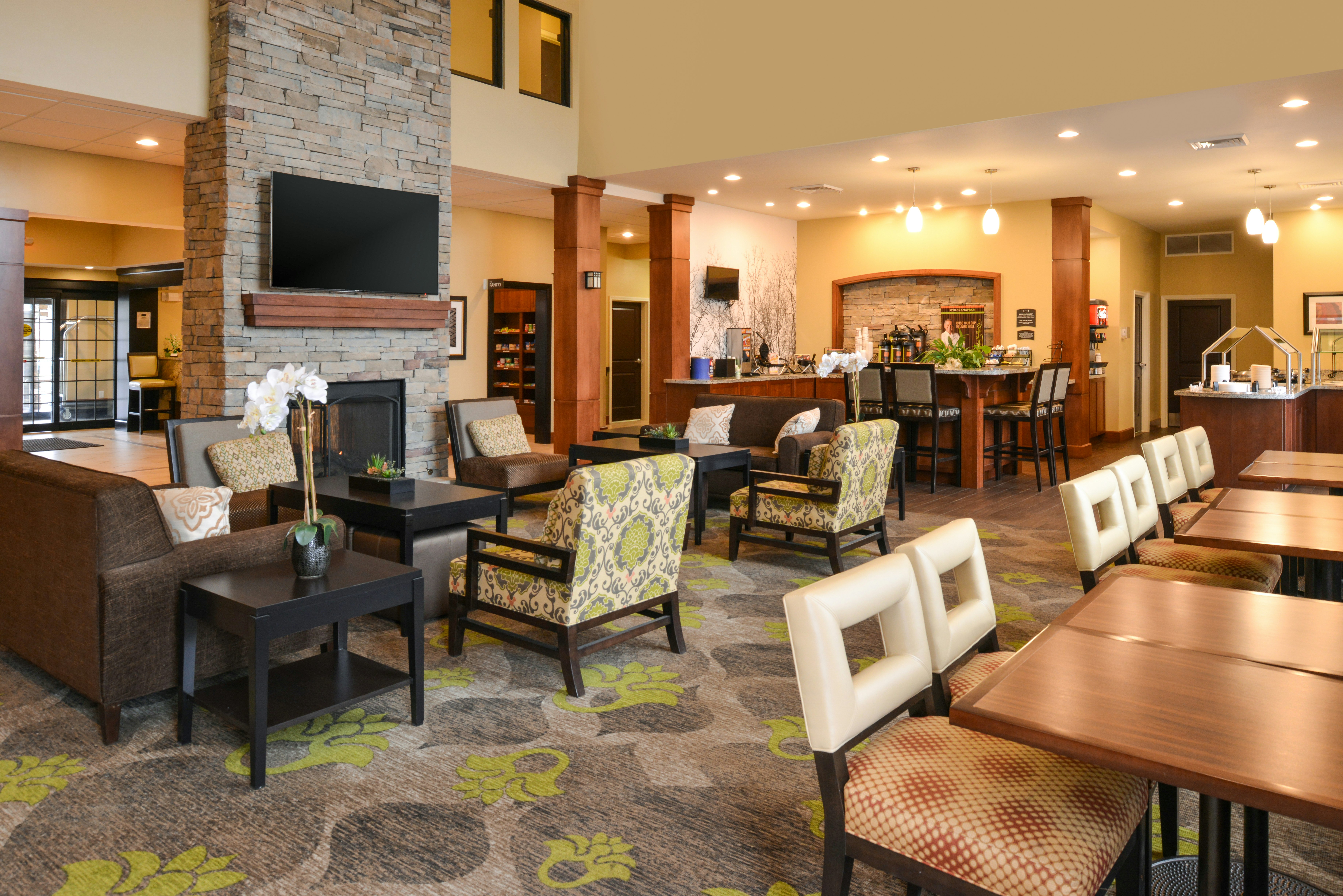Staybridge Suites Merrillville 35/51