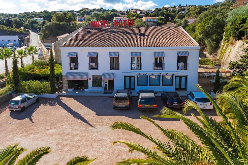 Hôtel De Porticcio 62/65