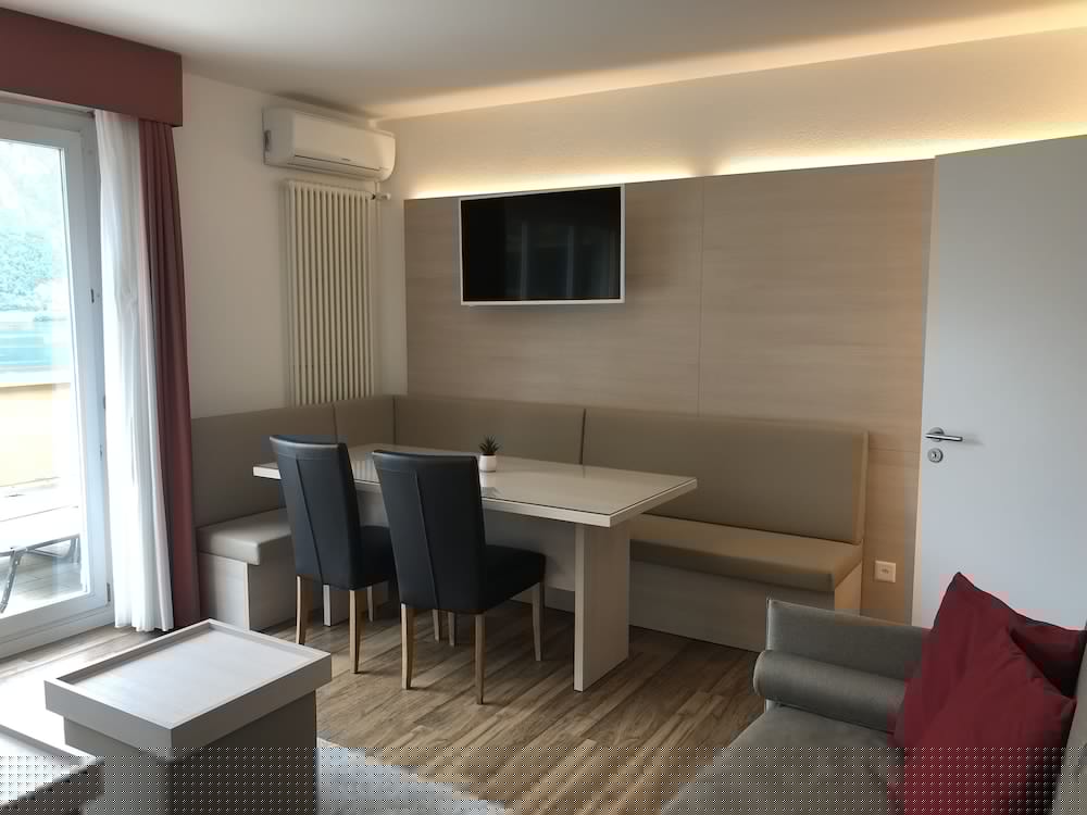 Hotel Campione 54/74
