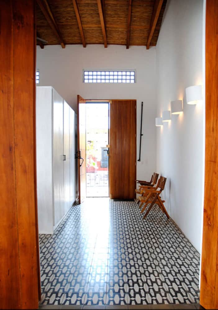 Los Patios Hotel 34/43