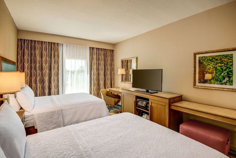 Hampton Inn Plant City 13/45