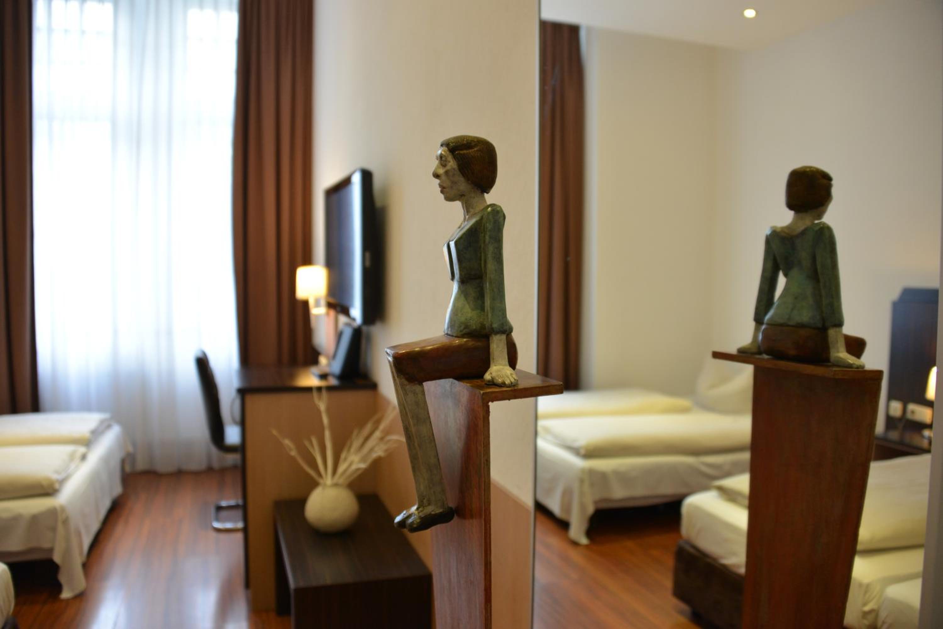 غرفة رباعية بسرير فردي، Arthotel Munich 10/10