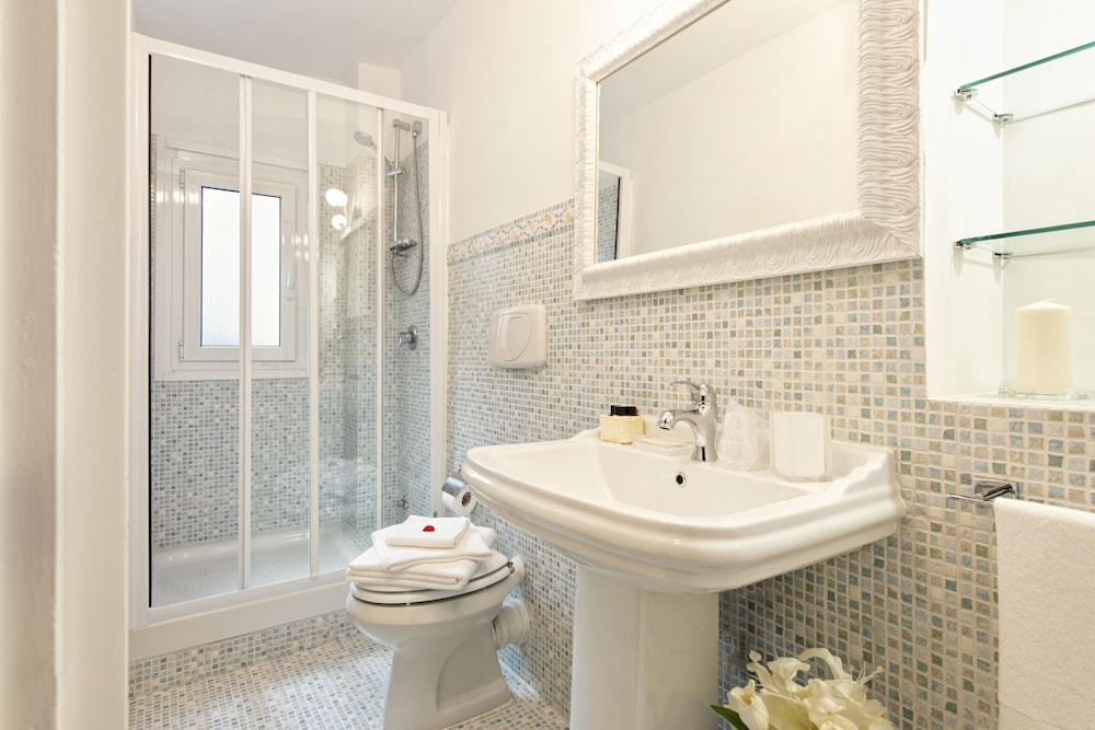 Canova Rooms 35/42