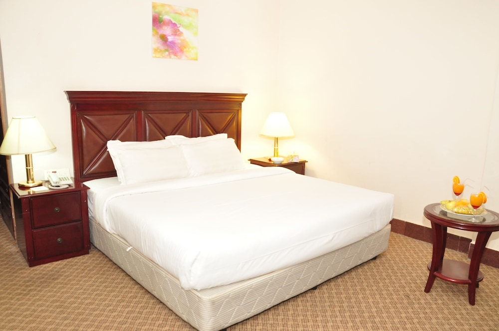 HOTEL SWEET DREAM 10/52