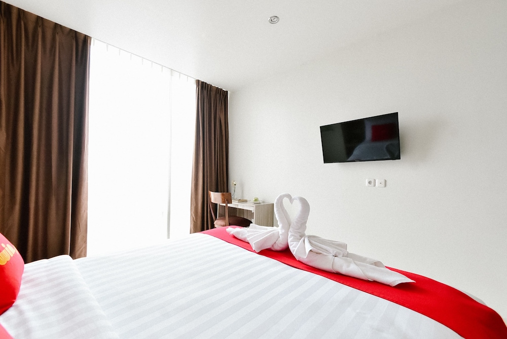 Win Grand Hotel 10/19