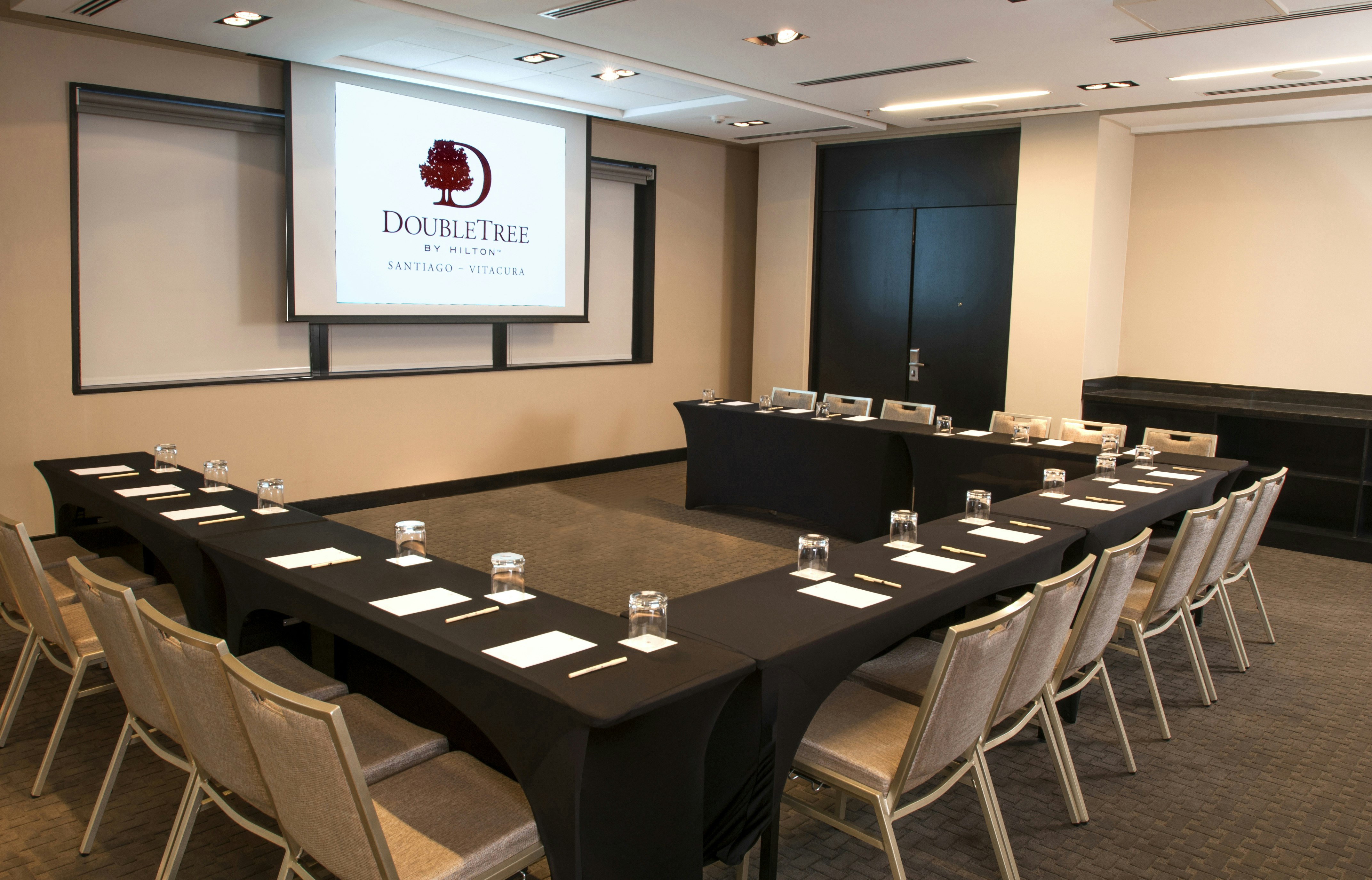 DoubleTree by Hilton Hotel Santiago Vitacura 56/65