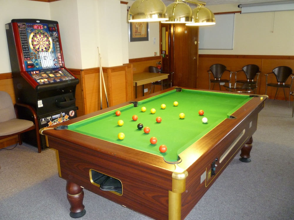 Redwings Lodge 11/45