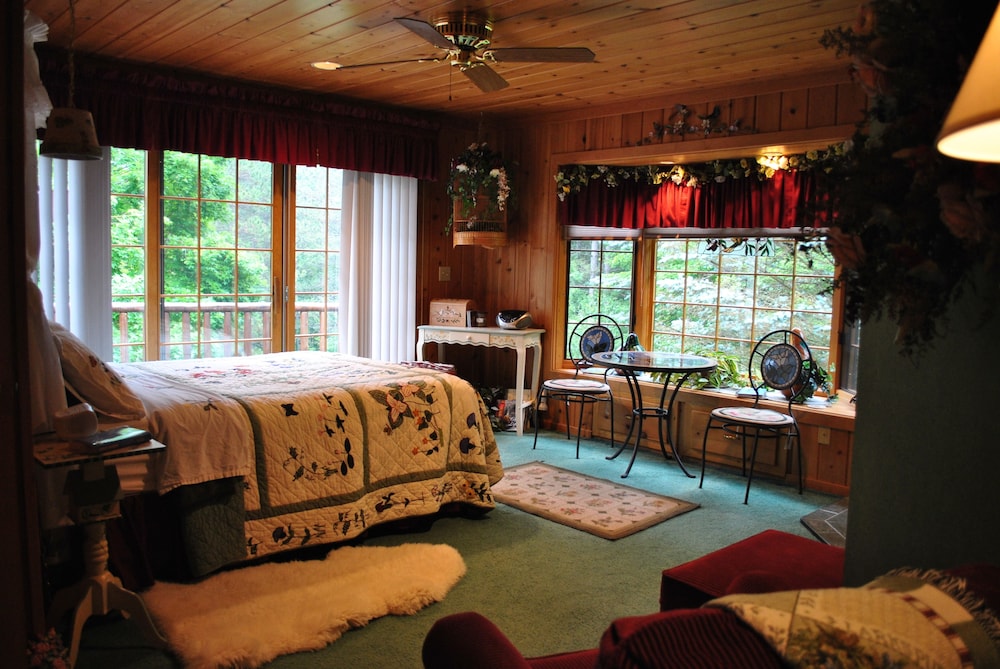 Horton Creek Inn Bed and Breakfast 39/66