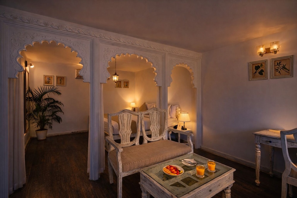 Hotel Swaroop Vilas 22/49