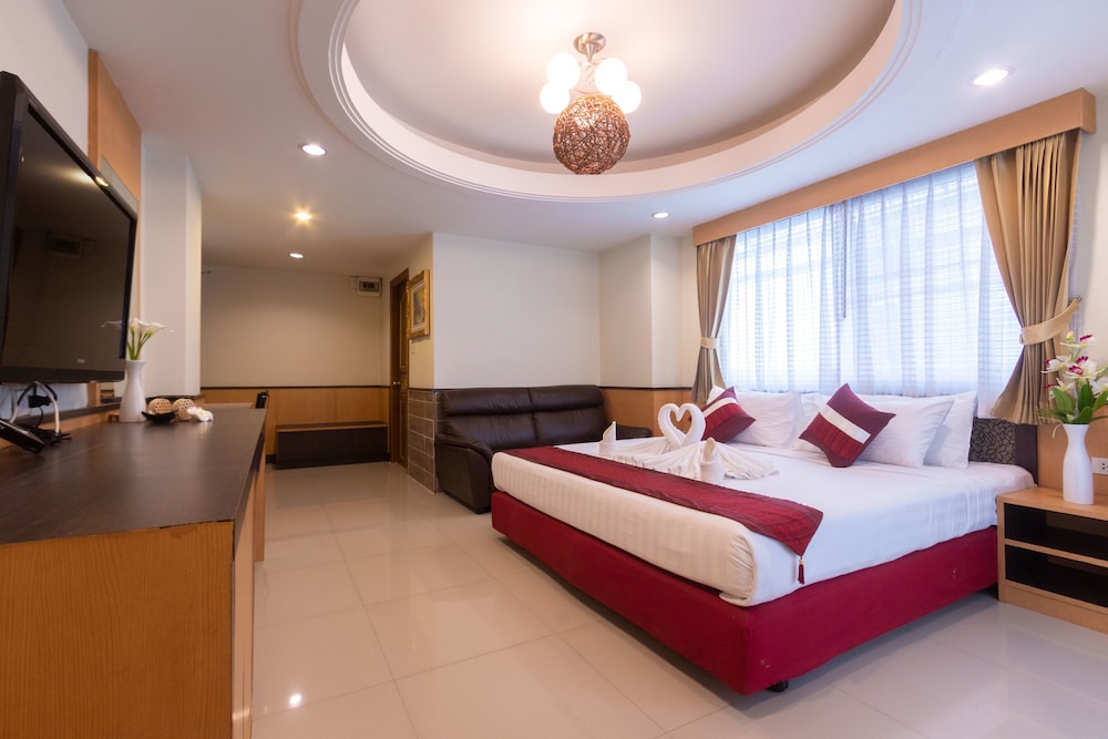 Gusto Pratunam Hotel 11/46