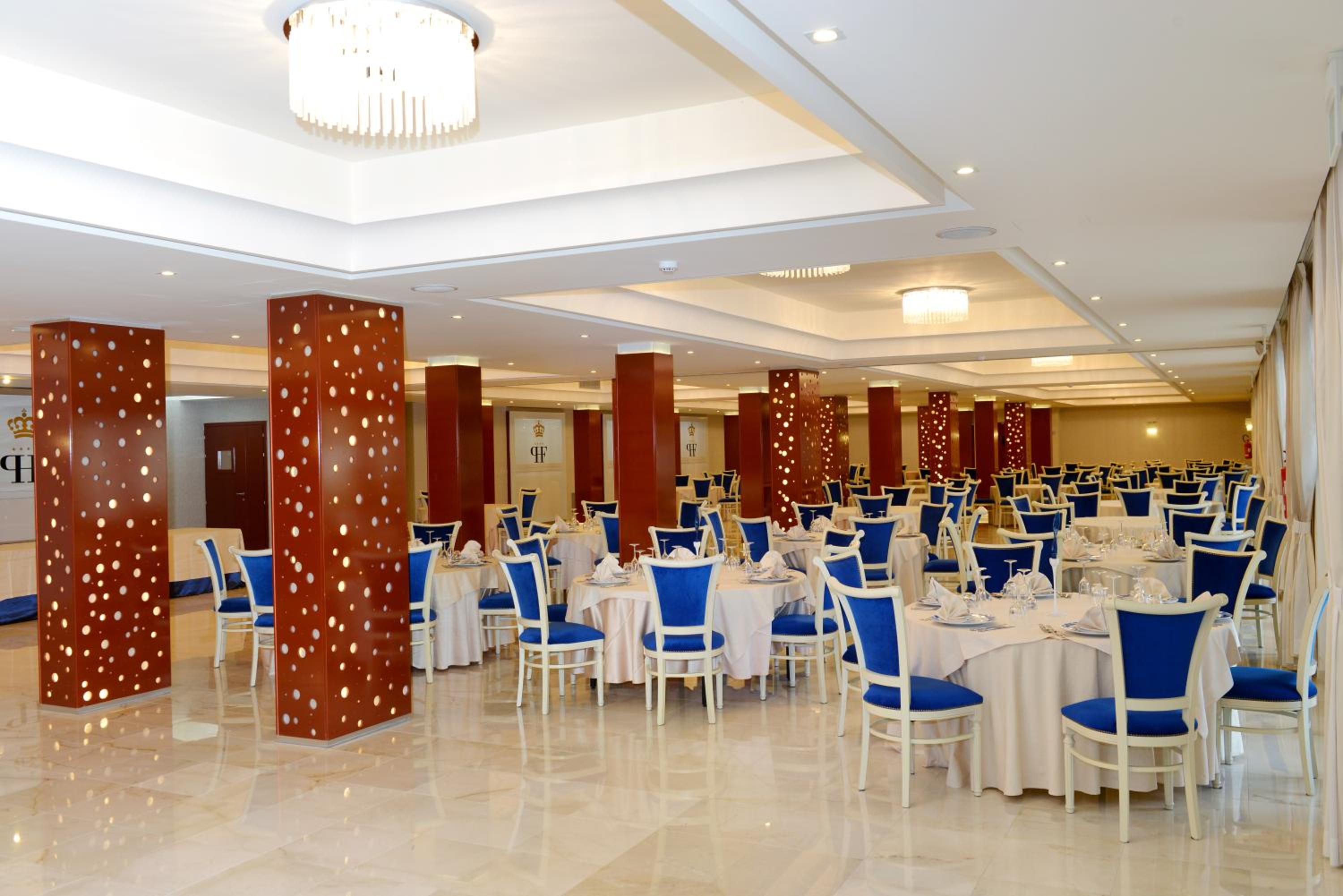 Prince Franklyn Hotel 41/55