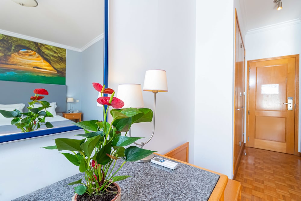 Lobby at Hotel Maritur Adults Only by Pierre & Vacances, ALBUFEIRA