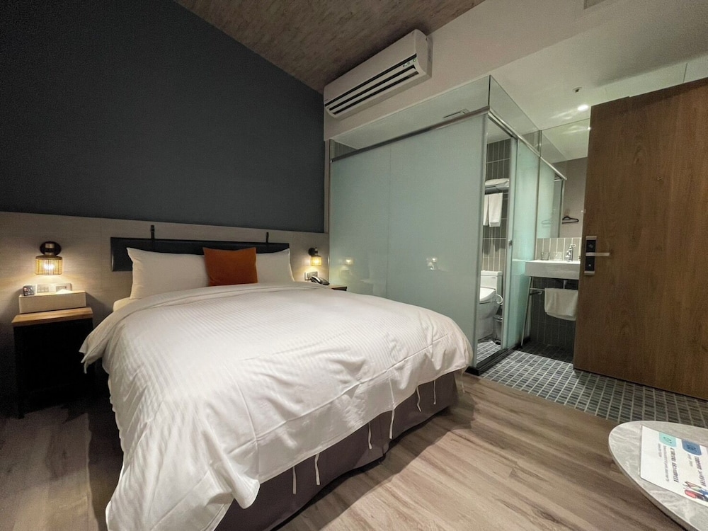 Fun Stay Inn Ximen 26/48