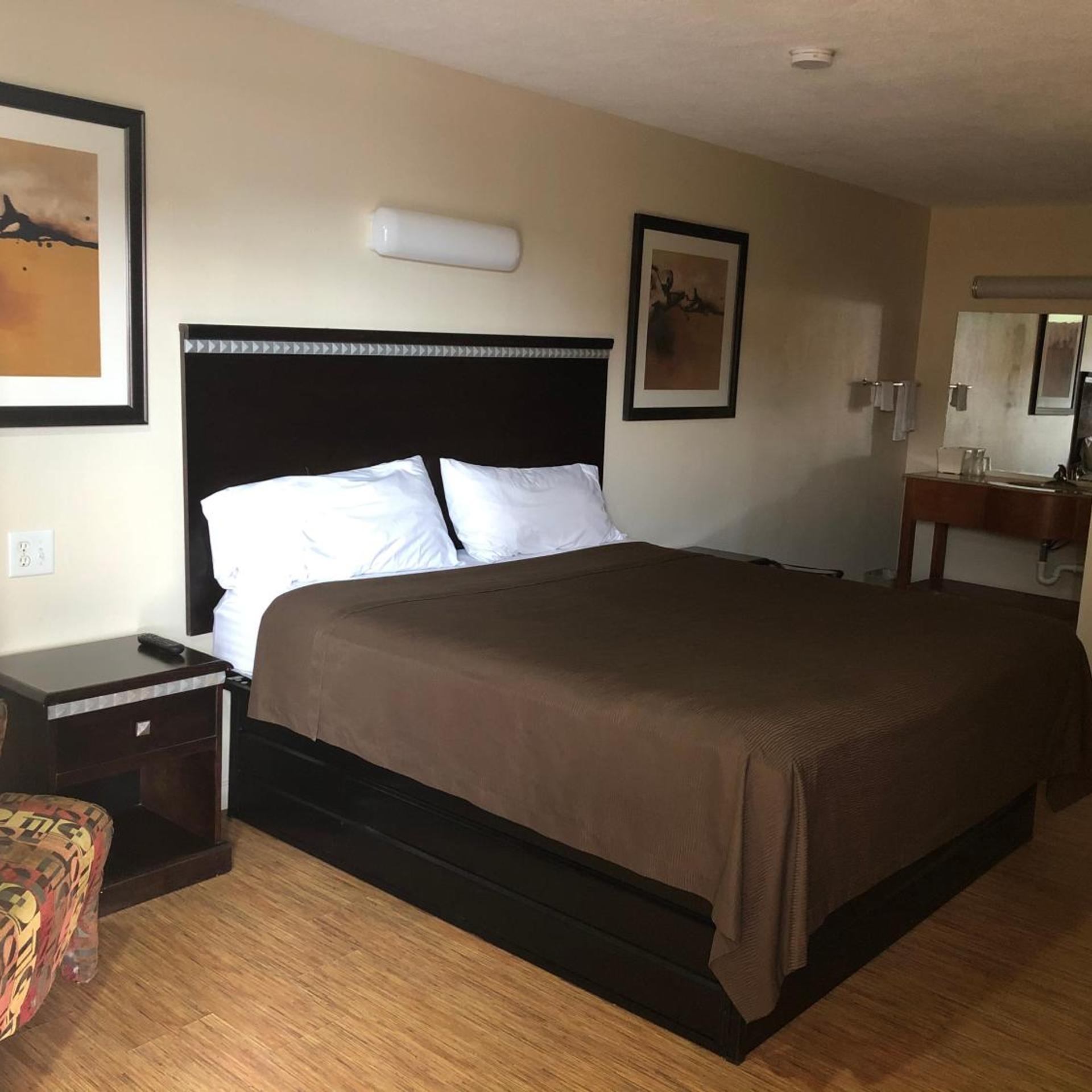 Americas Best Value Inn Lebanon 4/20