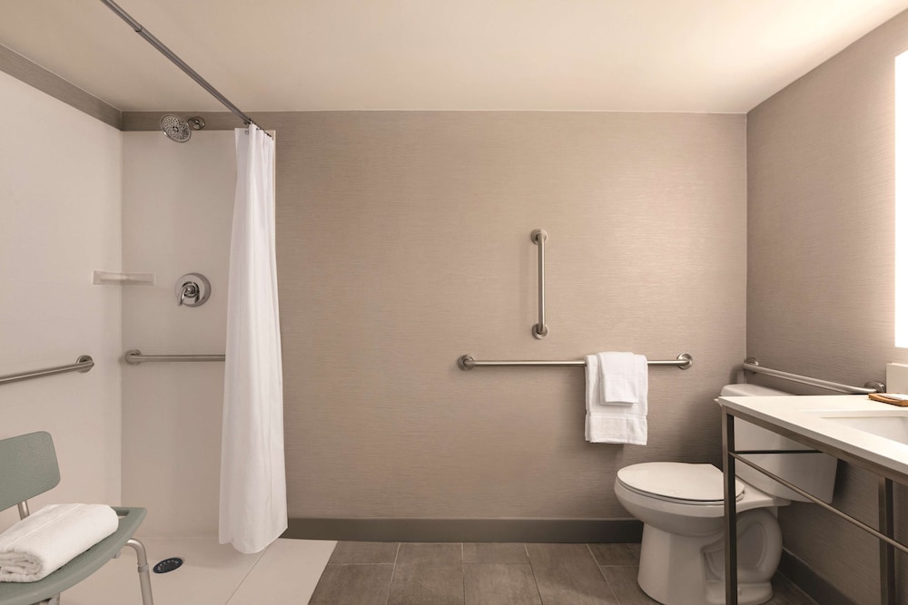 Holiday Inn Philadelphia Arpt-Stadium Area 10/54