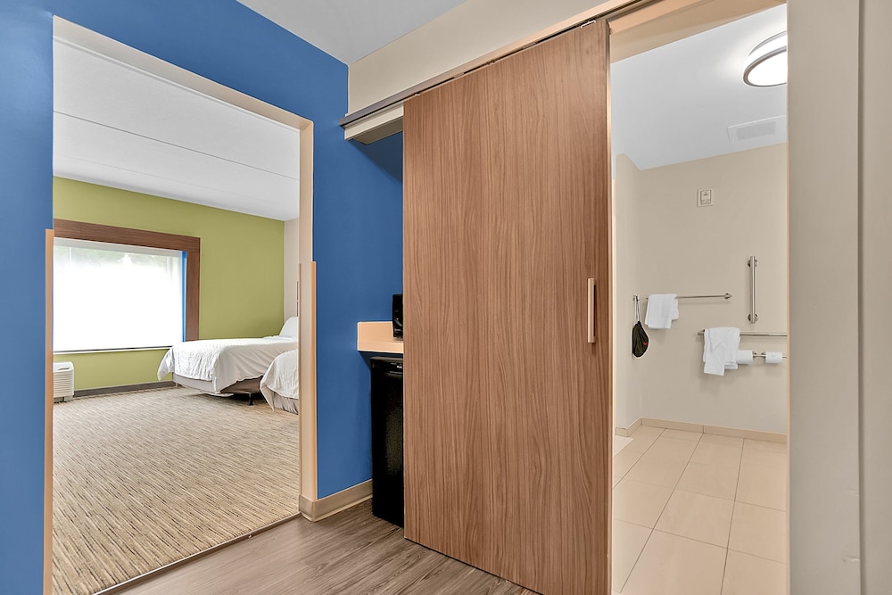 Holiday Inn Express Jacksonville South Bartram Prk 16/69