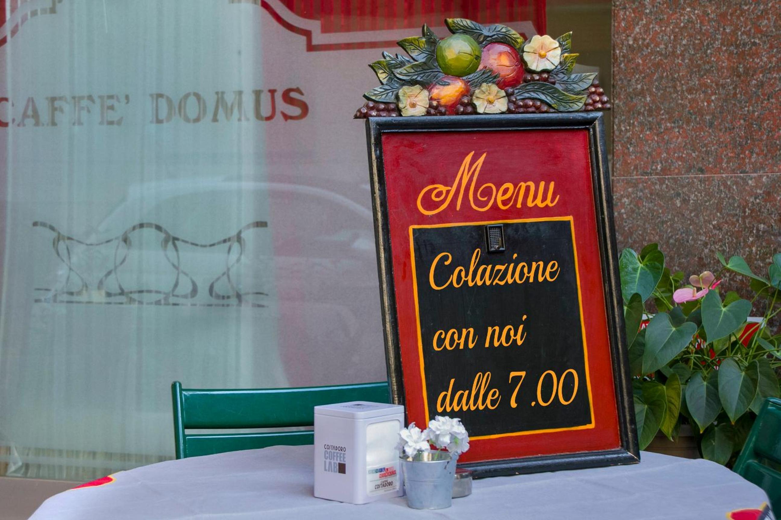 Domus 7/50