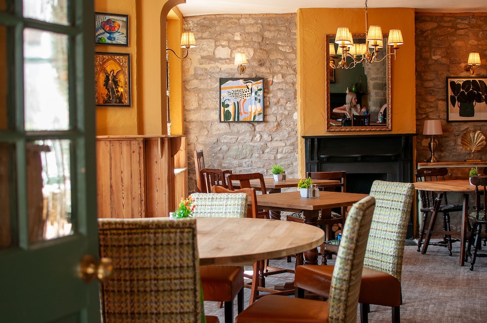 The George Inn 35/49