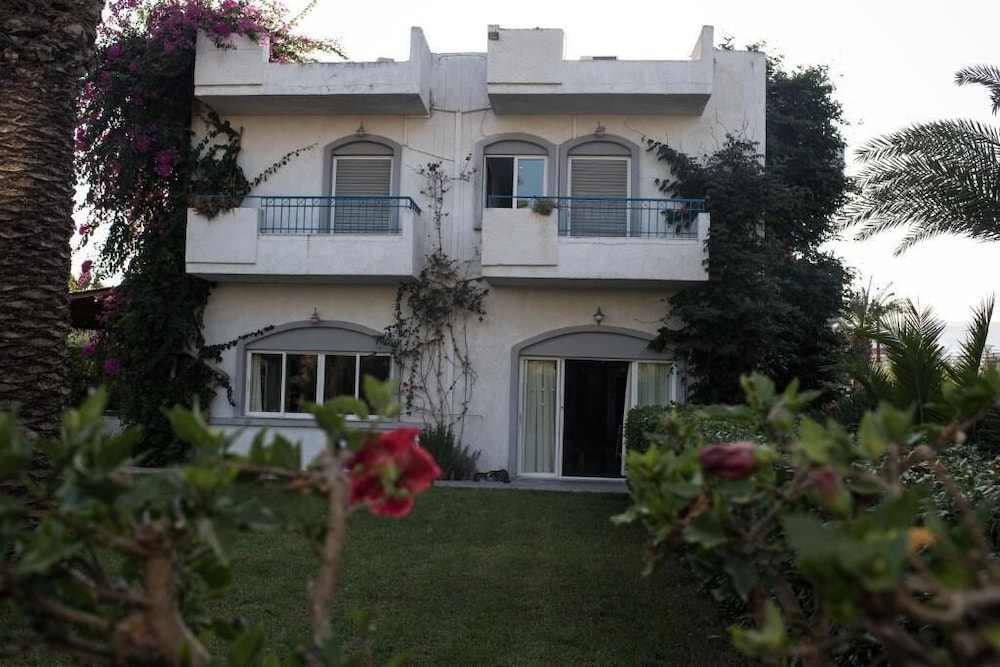 Gorgona Hotel in MALEVIZI