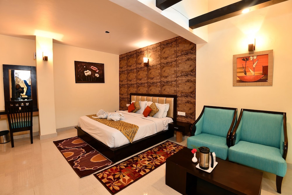 Dynasty Resort, Khurpatal 16/51