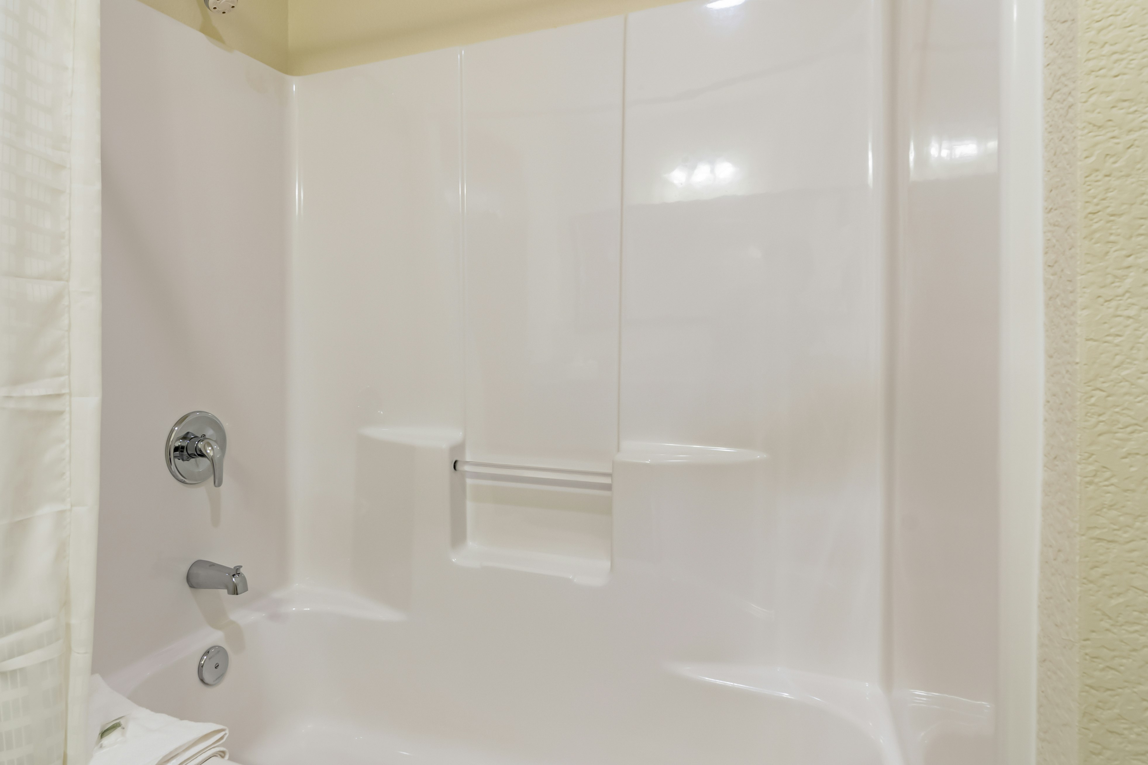 Cobblestone Inn and Suites Lamoni 49/50