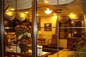 Golden Circle Inn 1/19