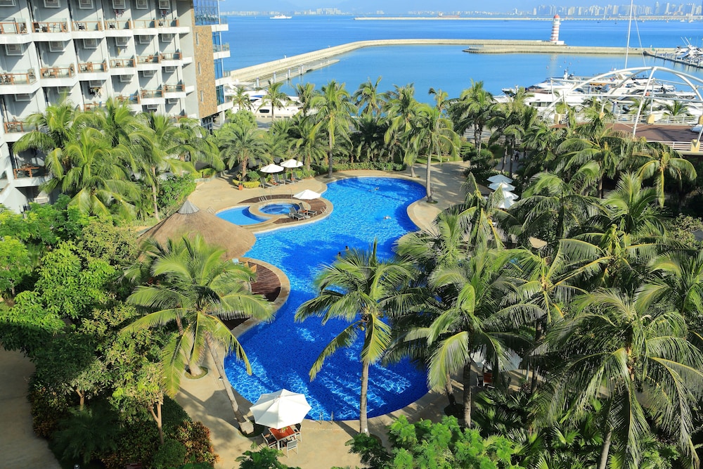 Sanya Serenity Coast Marina Hotel 57/61
