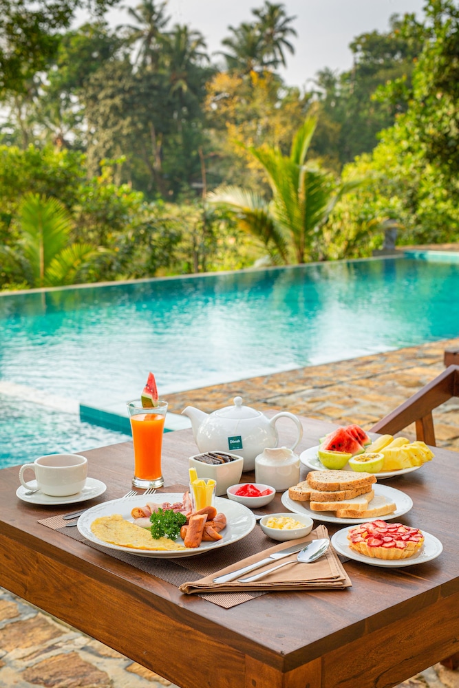 Serenity Boutique Unawatuna 35/50