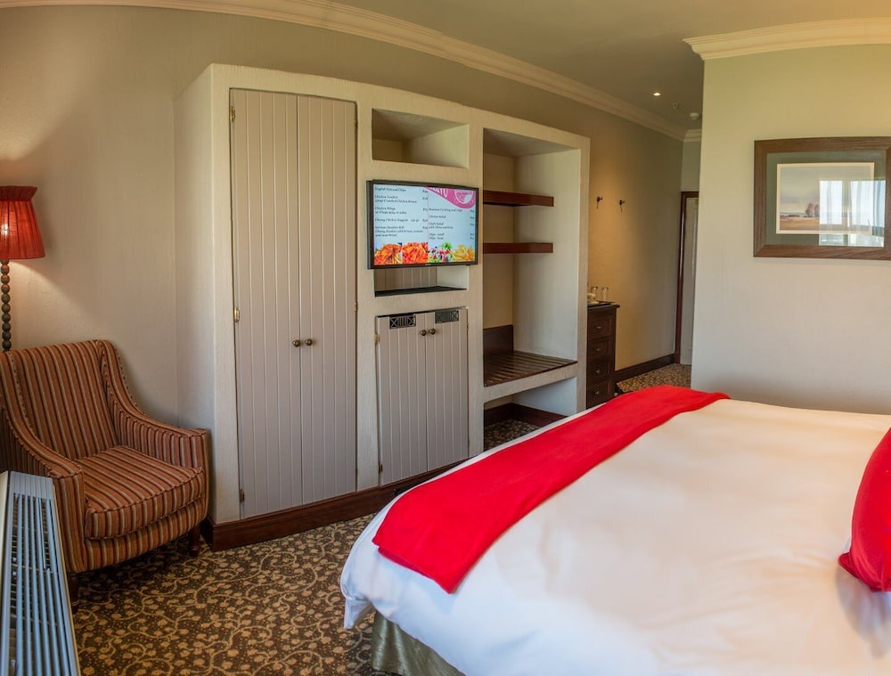 Frontier Inn 5/37