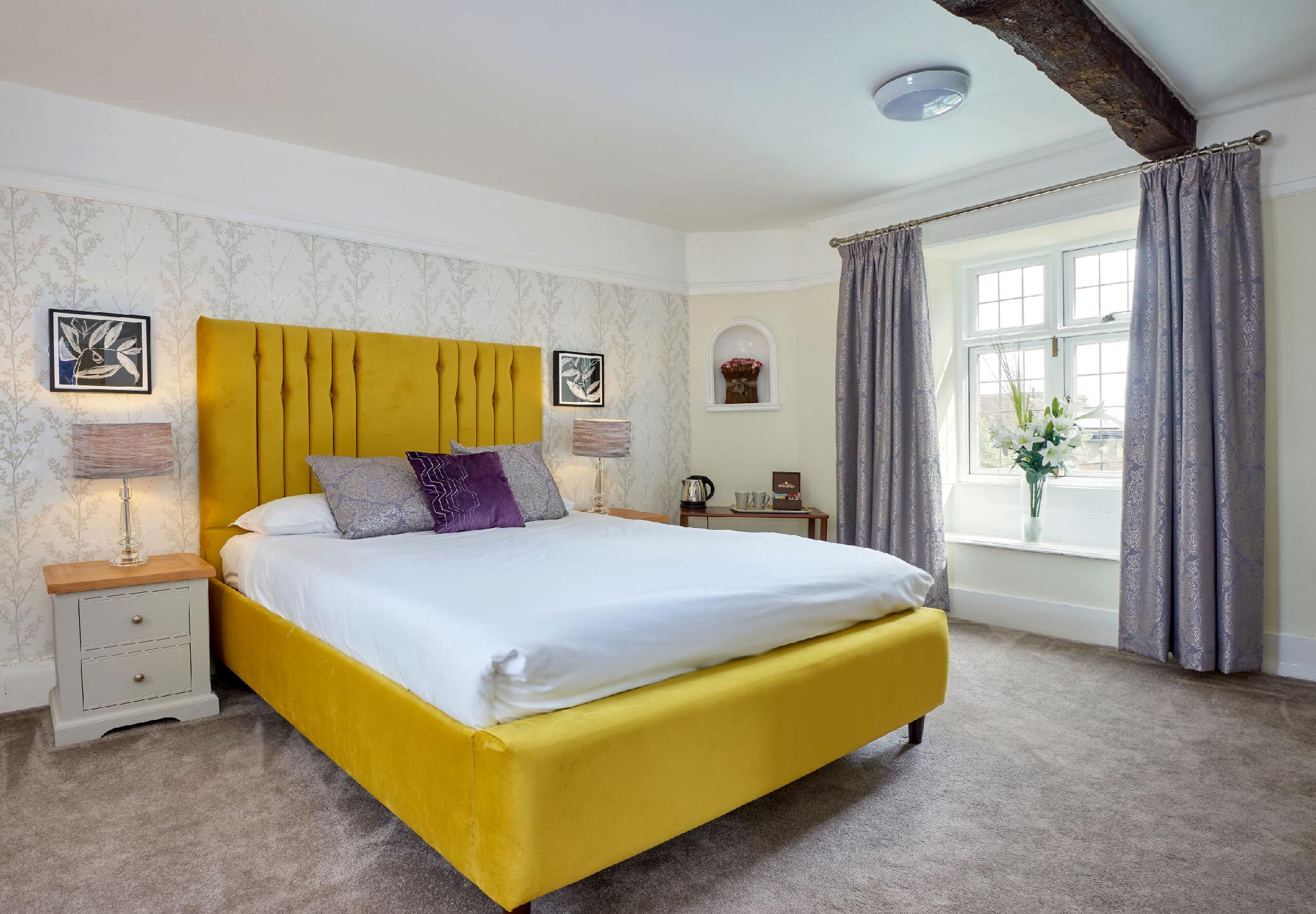 Room, Double Bed