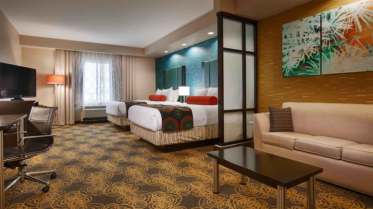 جناح بسريرين كوين مع أريكة لذوي الإعاقة، Best Western Premier Ashton Suites Willowbrook 2/3