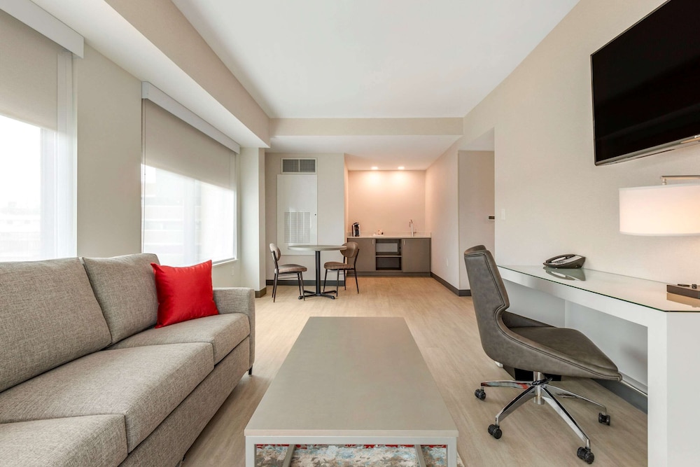 Cambria Hotel Rock Hill - University Center 43/59