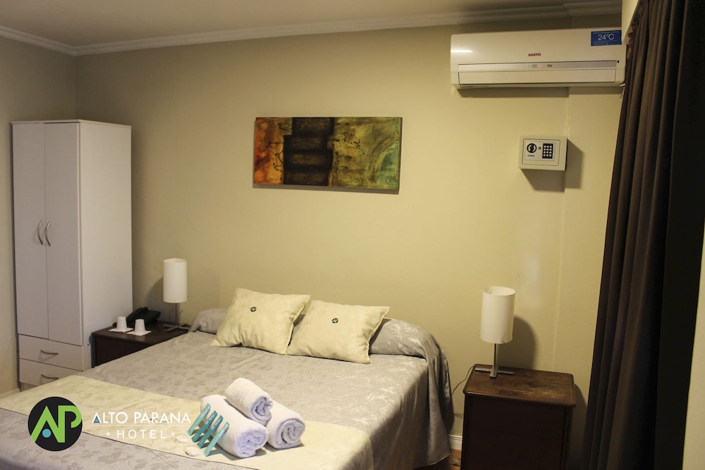 Alto Parana Hotel 5/22