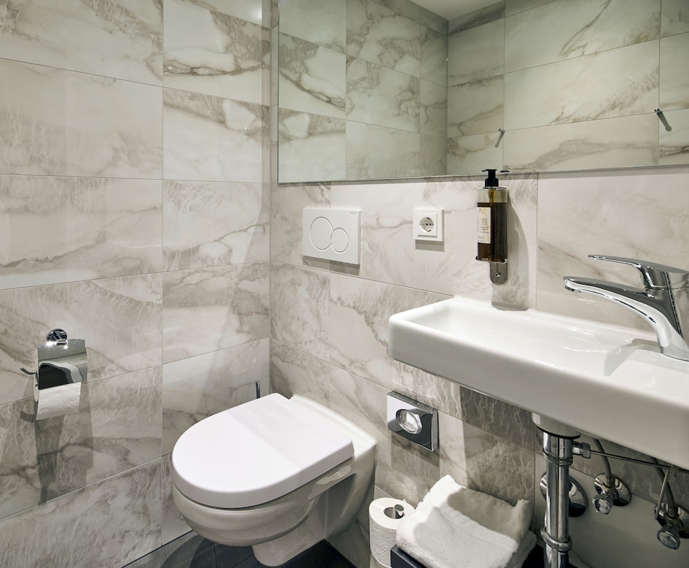 Hotel Kraft Munchen 24/29