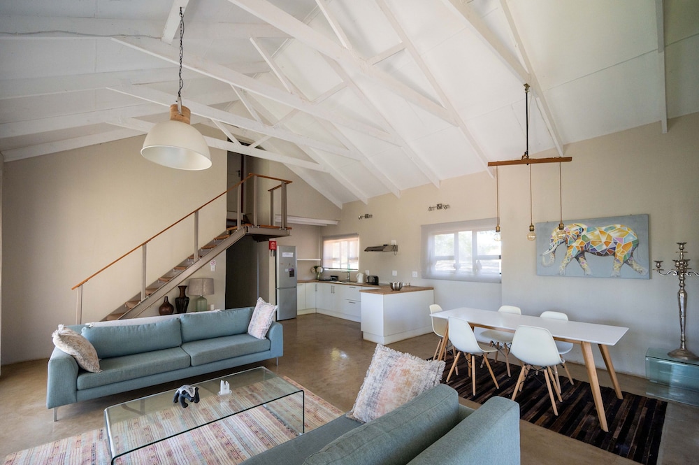 Bushriver Lodge 26/46