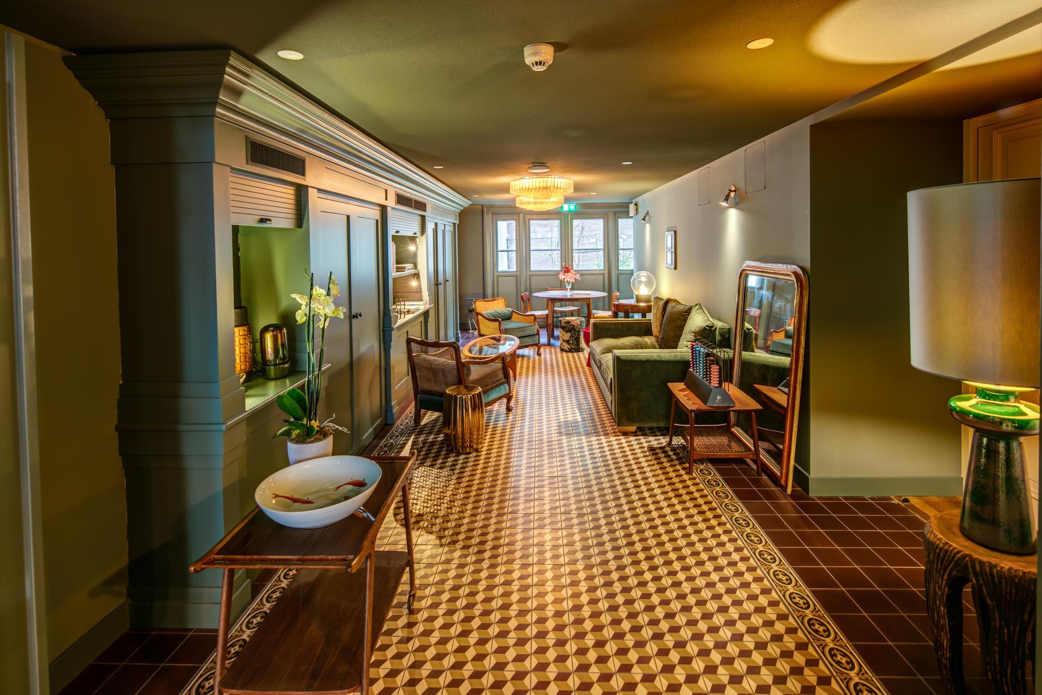 غرفة بسرير كوين، Hotel Mercier 3/3
