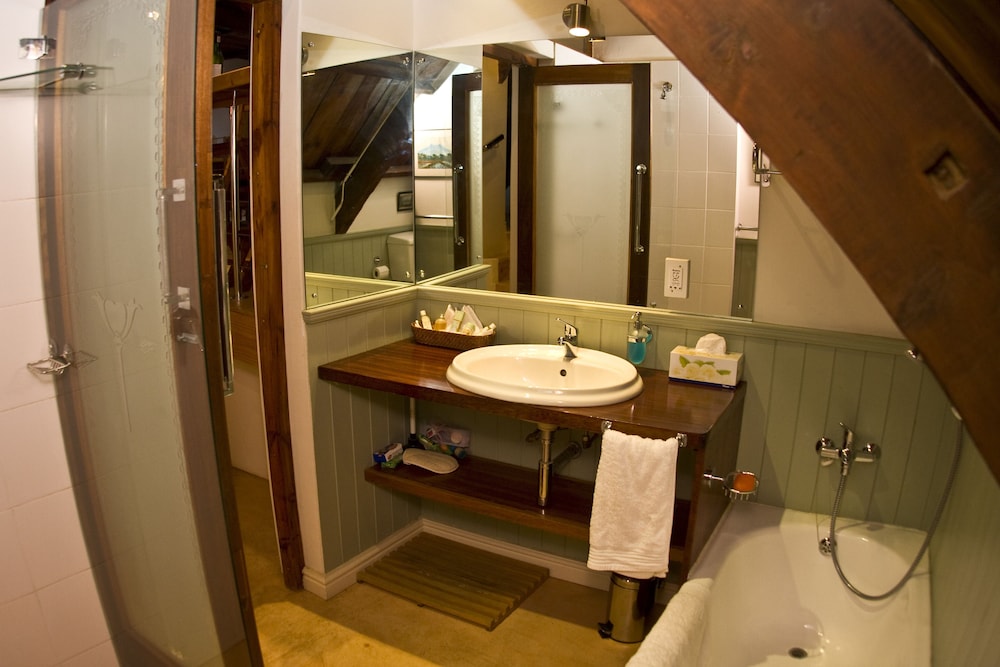 Braeside House 30/34