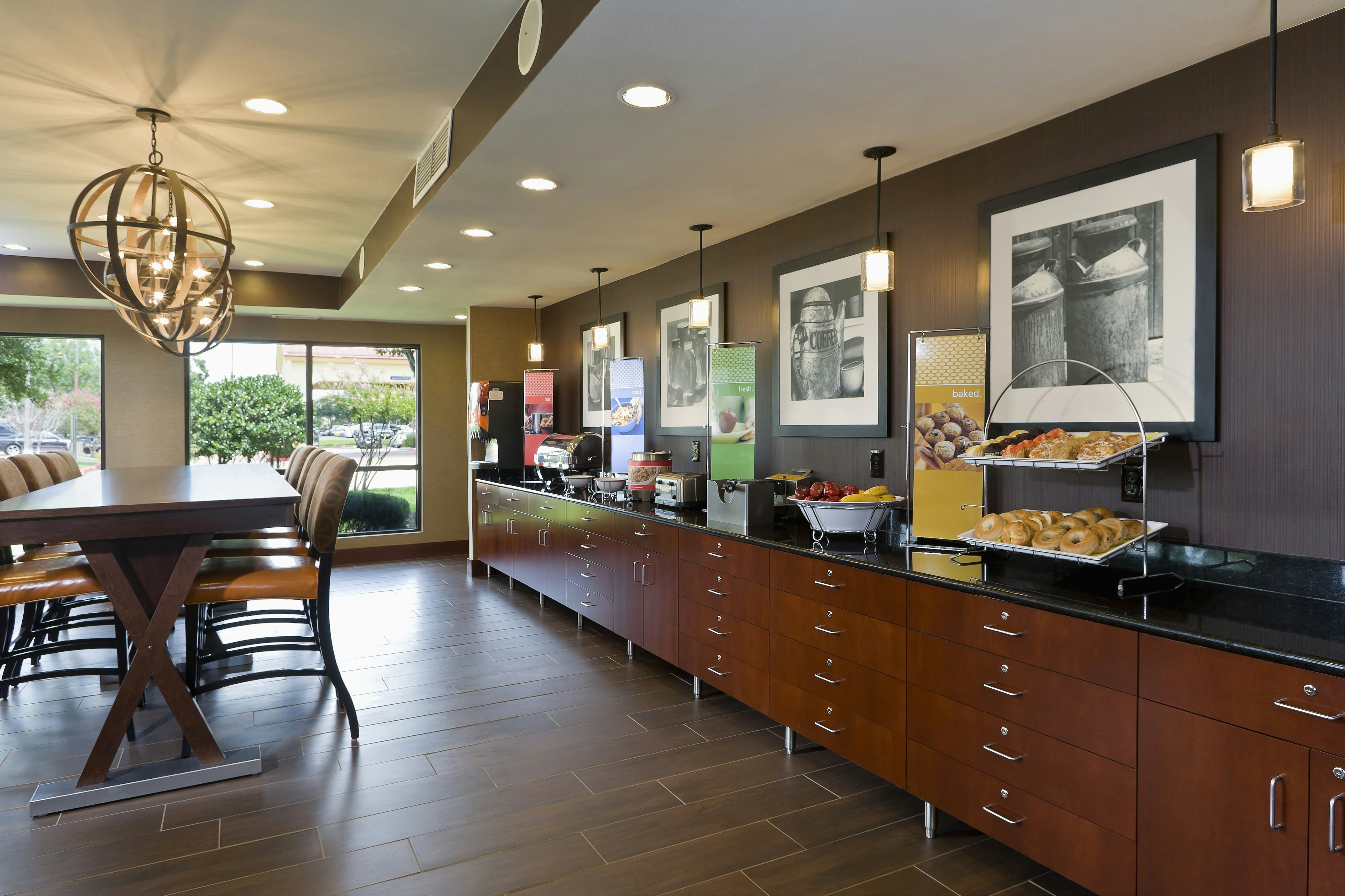 Hampton Inn Stafford 8/34