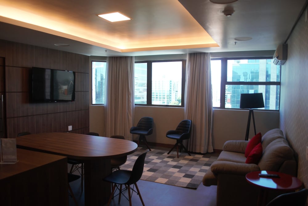 Master Porto Alegre (ex. Holiday Inn Porto Alegre) 58/69