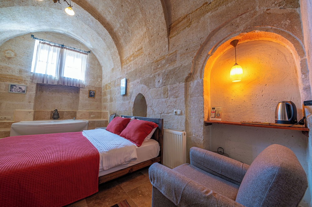 Kapalos Cave Hotel 13/47