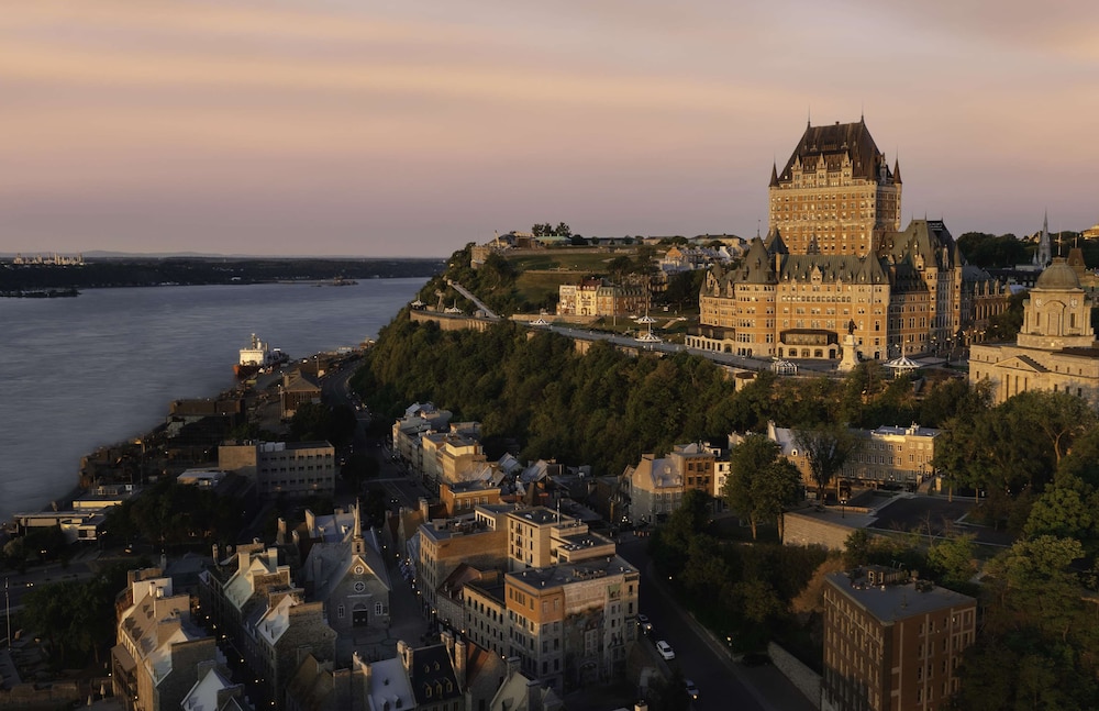 Fairmont Le Chateau Frontenac 74/77