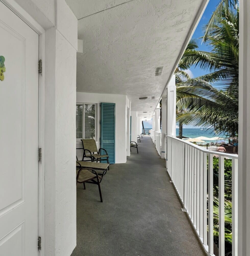 Vanderbilt Beach Resort 63/65