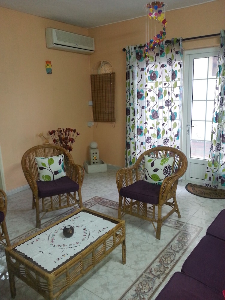 Sunset Beach Apartment 9/21