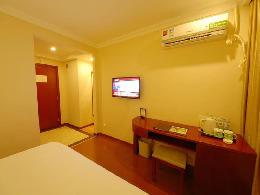 Greentree Inn Jiangsu Taizhou Jingjiang Bus Station Express Hotel 26/41