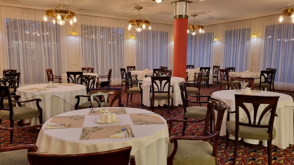 Savoy Hotel Prague 64/82