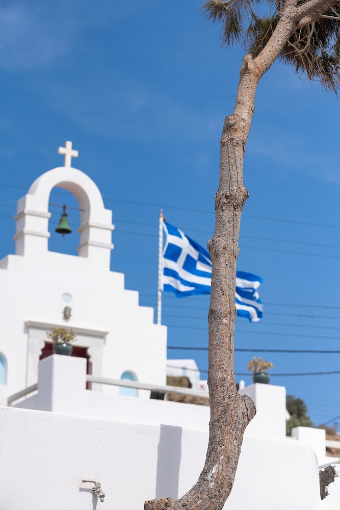 Porto Mykonos Hotel 67/69