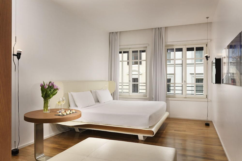 Palazzo Montemartini Rome, A Radisson Collection Hotel 18/77