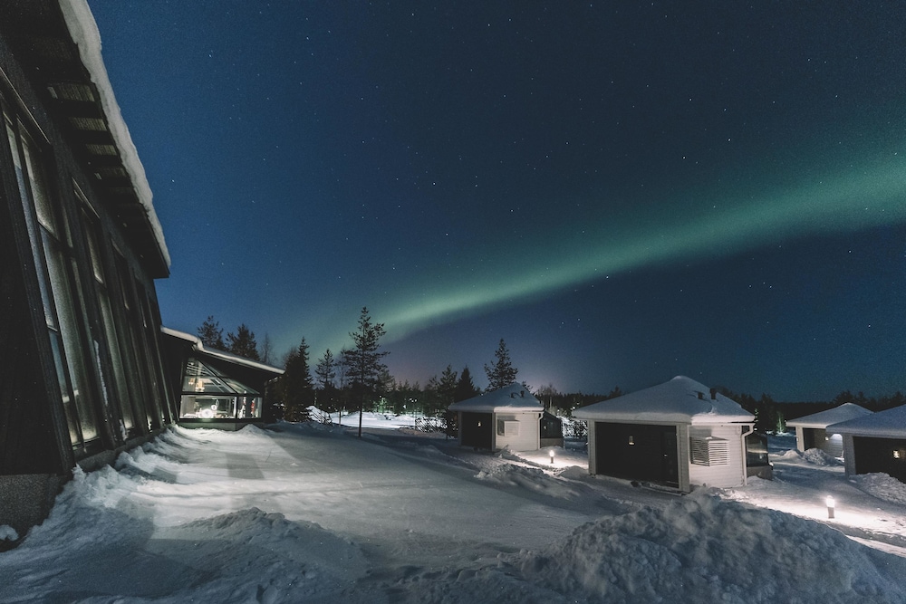 Santa's Igloos Arctic Circle 43/46