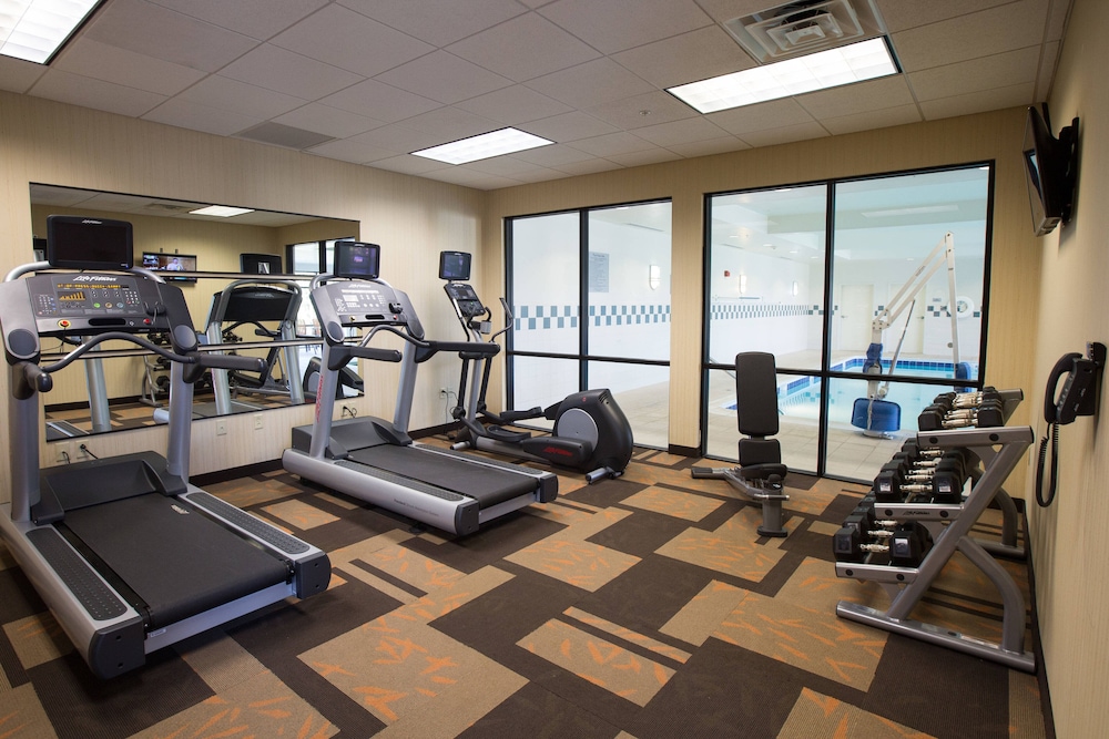 Courtyard by Marriott Winchester Medical Center 28/50