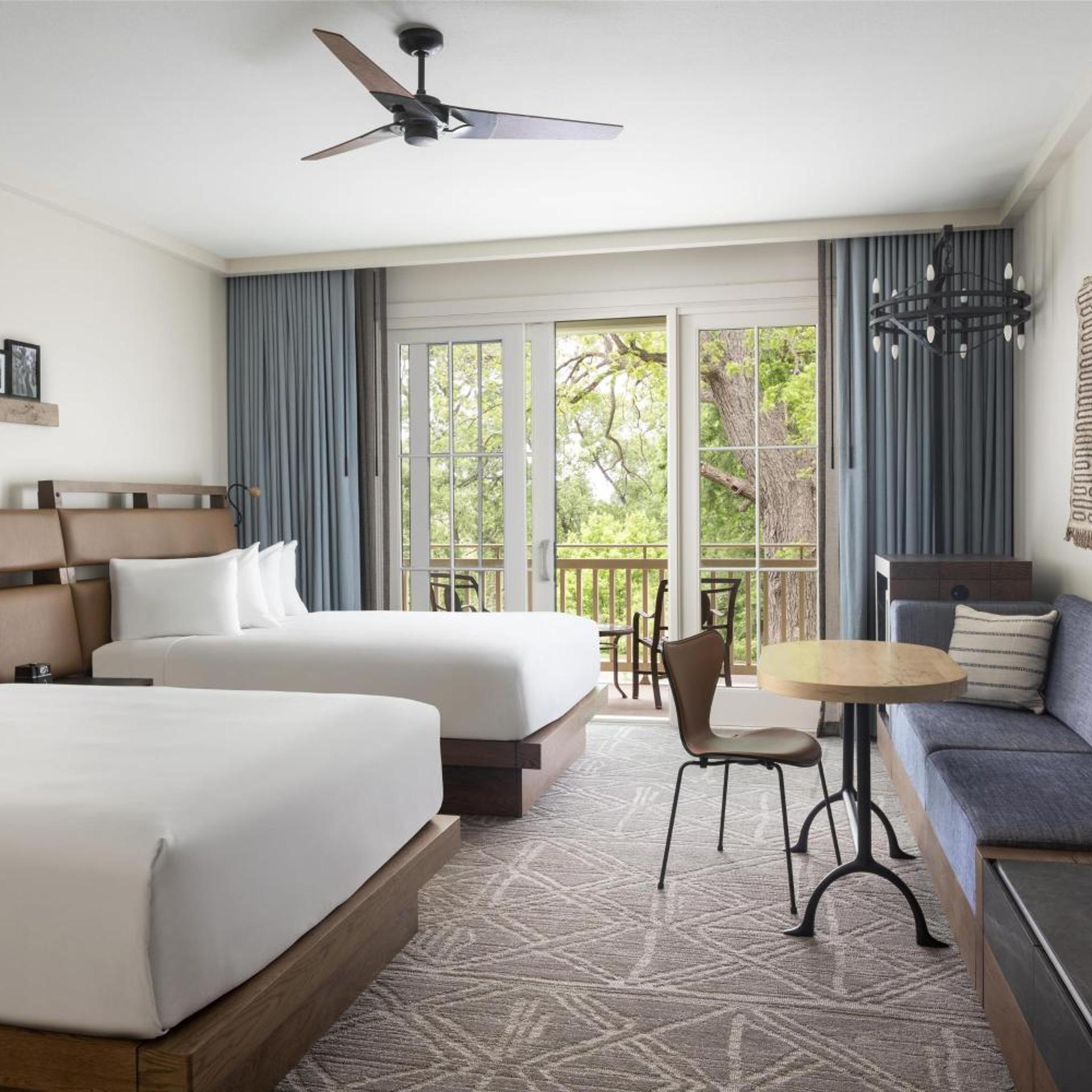 غرفة متصلة، Hyatt Regency Lost Pines 2/3